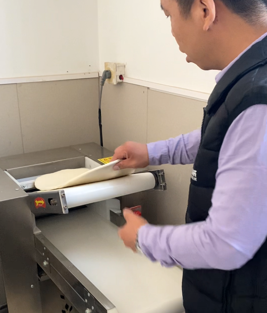 開(kāi)家饅頭坊需要什么樣的饅頭機(jī)？饅頭怎么做才好吃？